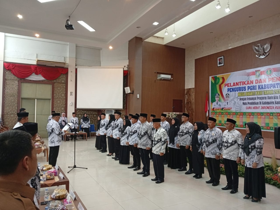 Pengurus PGRI Kabupaten Kampar Resmi Dilantik, Diharapkan Jadi Mitra Strategis Pemerintah di Bidang Pendidikan