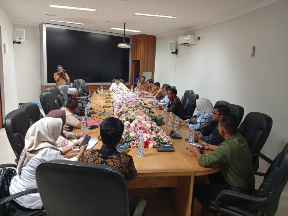 RDP DPRD Kampar Dalami Dugaan Asusila Oknum Guru PPPK, Bukti Pelecehan Belum Kuat