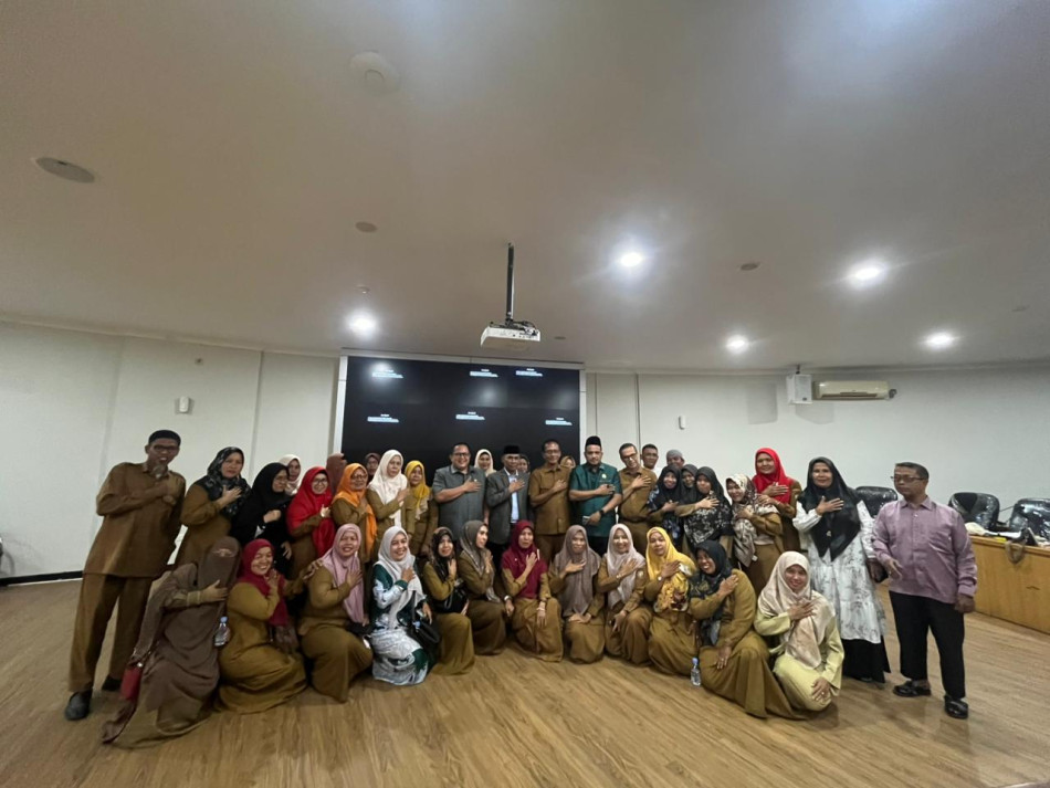 Tanggapi Persoalan Guru Bantu, Plt Kadis Dikpora Kampar Akan Segera Lakukan Koordinasi Dengan Pihak Terkait