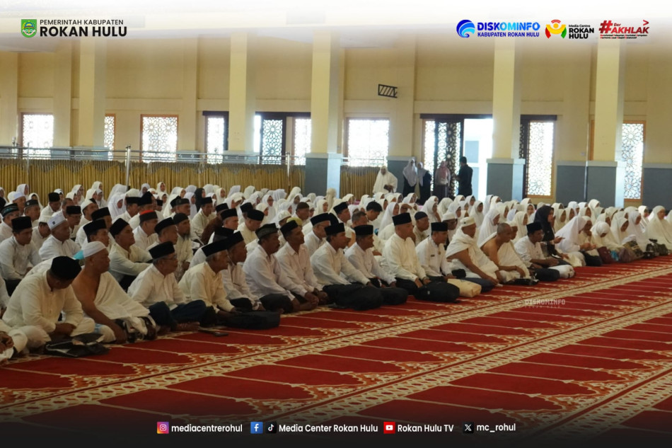 377 Jemaah Calon Haji Rohul Ikuti Praktik Manasik Tingkat Kabupaten