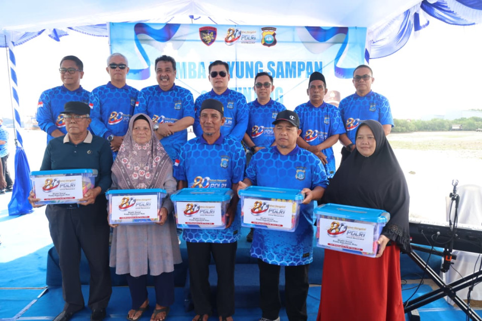 Semarak HUT Bhayangkara ke-80, Polda Kepri Gelar Lomba Dayung Sampan dan Ketinting di Batam