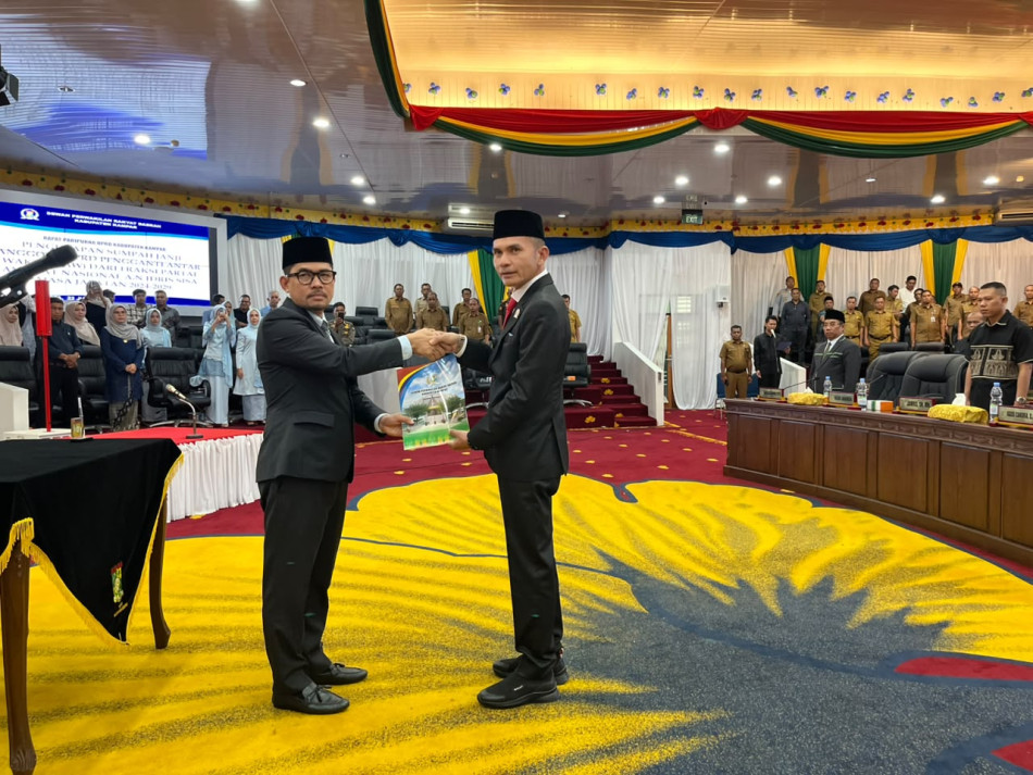 Idris Resmi Jadi Anggota DPRD Kampar, Iib Nursaleh Ingatkan Tanggung Jawab Moral dan Politik
